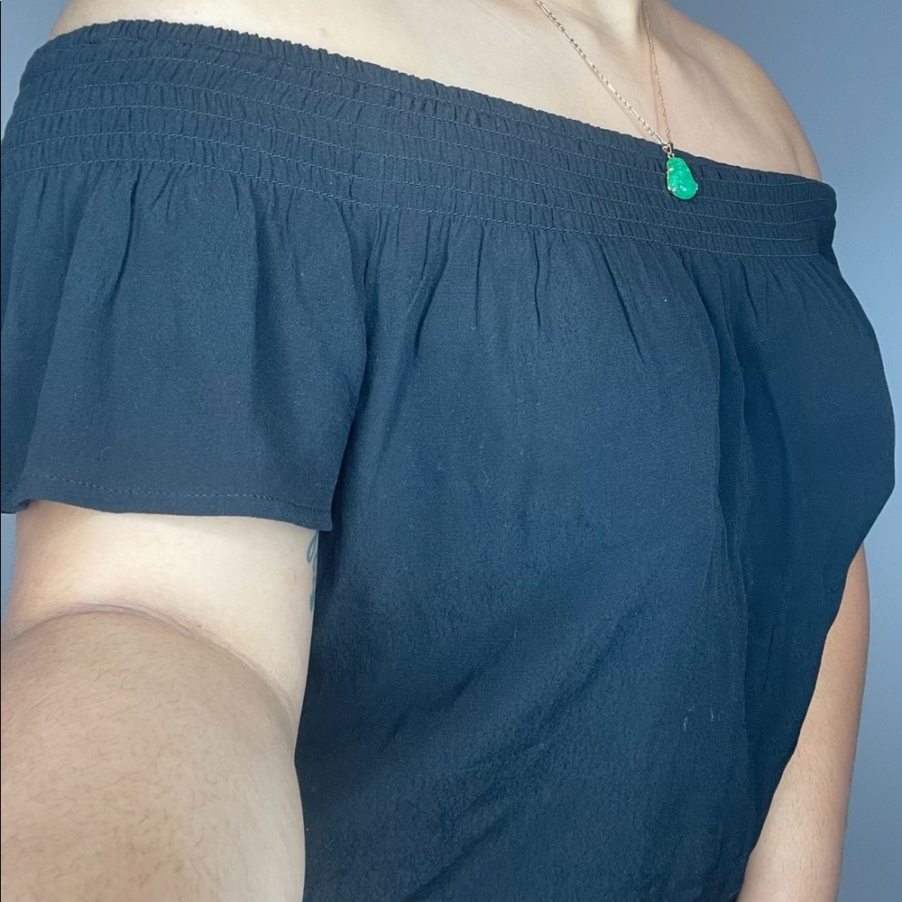 Off the shoulder flow shirt